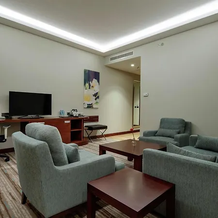 ホテル Hilton Garden チョルル