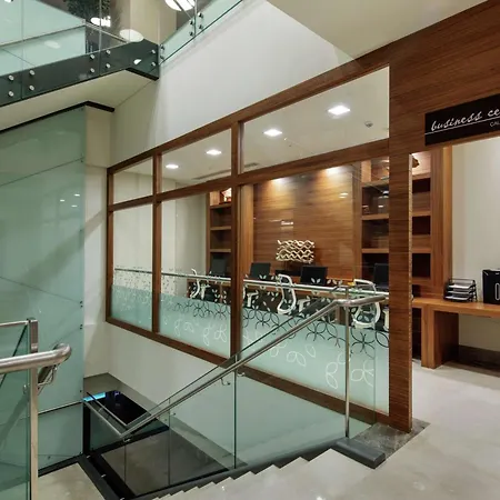 Hotel Hilton Garden 4*