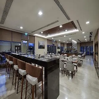 希尔顿花园酒店乔尔卢 4*