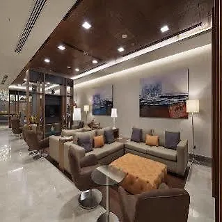 Отель Hilton Garden