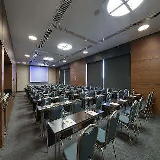 Hilton Garden Hotel 4*